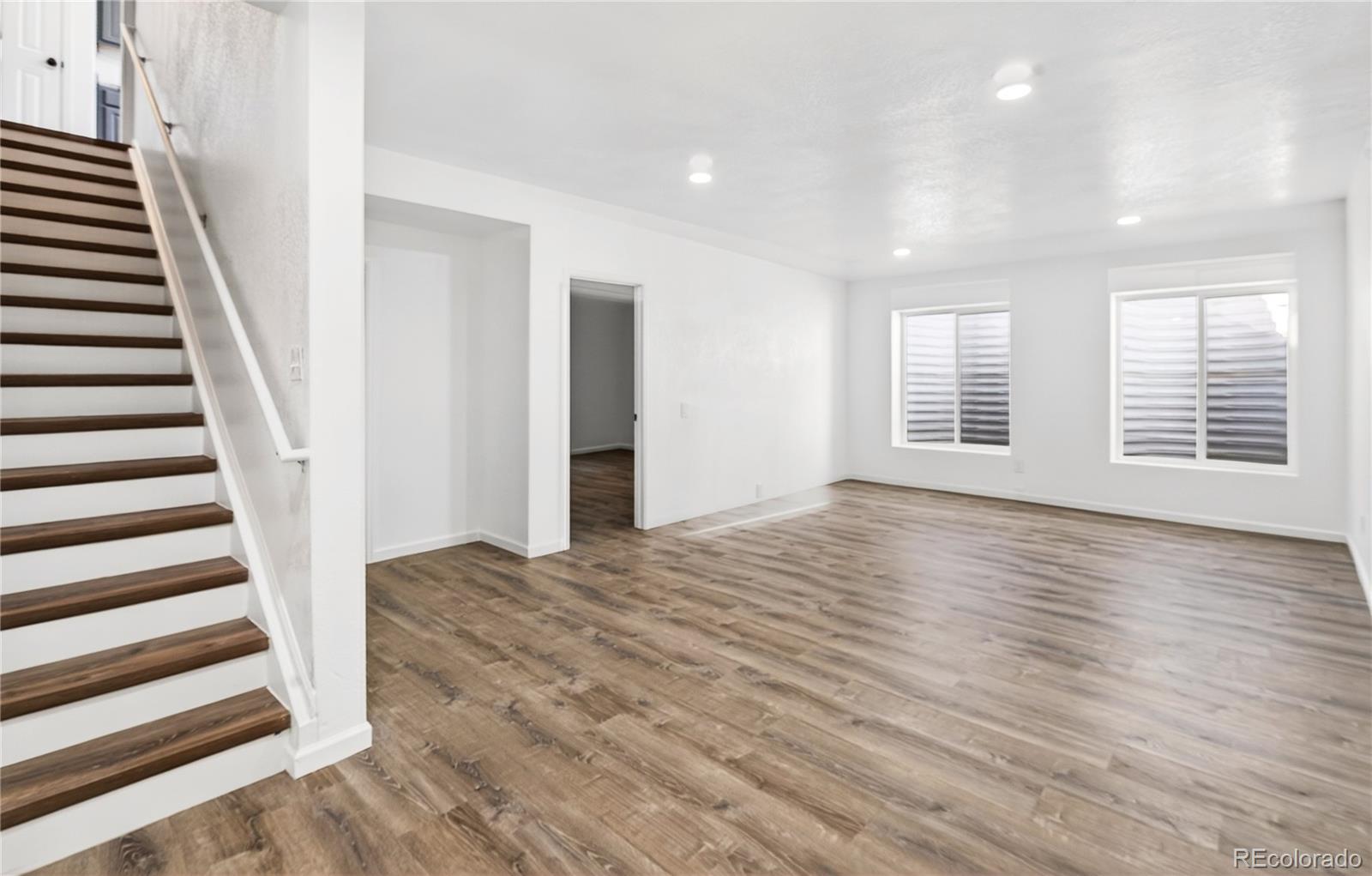 MLS Image #16 for 18136 e 53rd drive,denver, Colorado