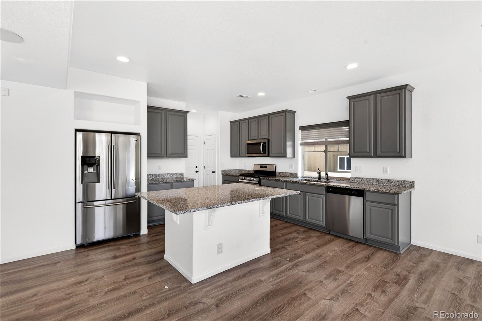 MLS Image #6 for 18136 e 53rd drive,denver, Colorado