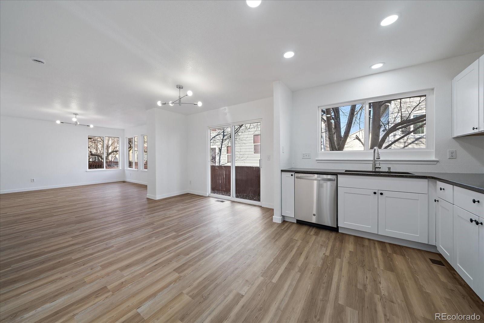 MLS Image #14 for 9253 e arizona place,denver, Colorado