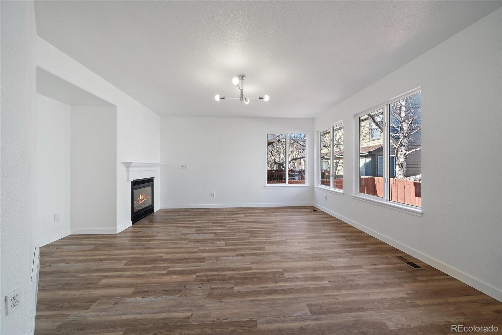 MLS Image #6 for 9253 e arizona place,denver, Colorado