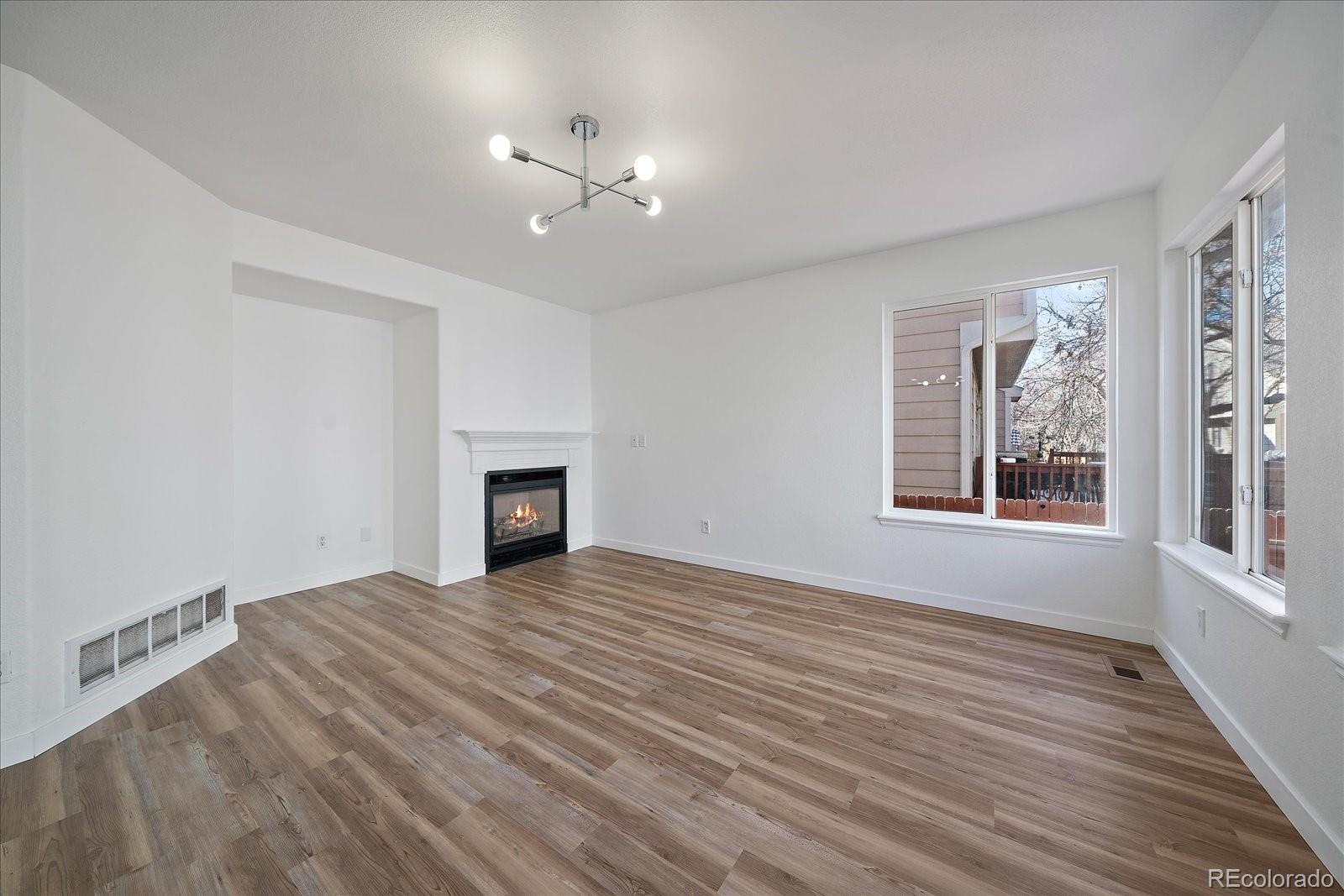 MLS Image #7 for 9253 e arizona place,denver, Colorado