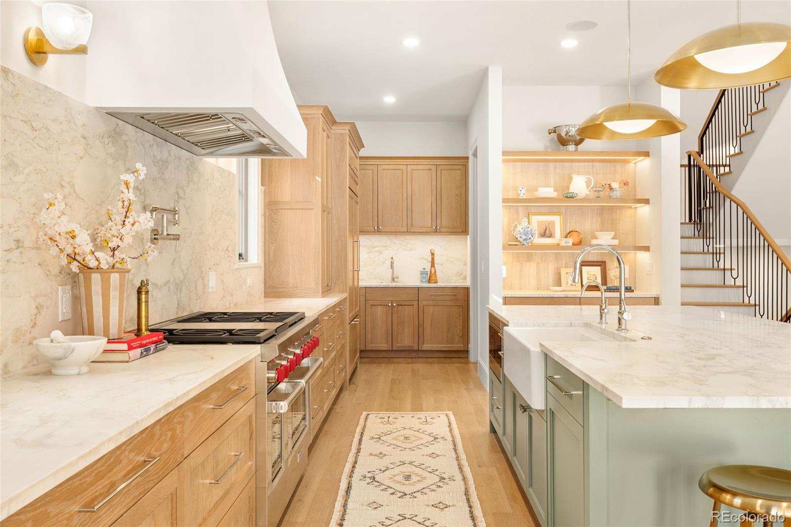 MLS Image #11 for 916 s high street,denver, Colorado