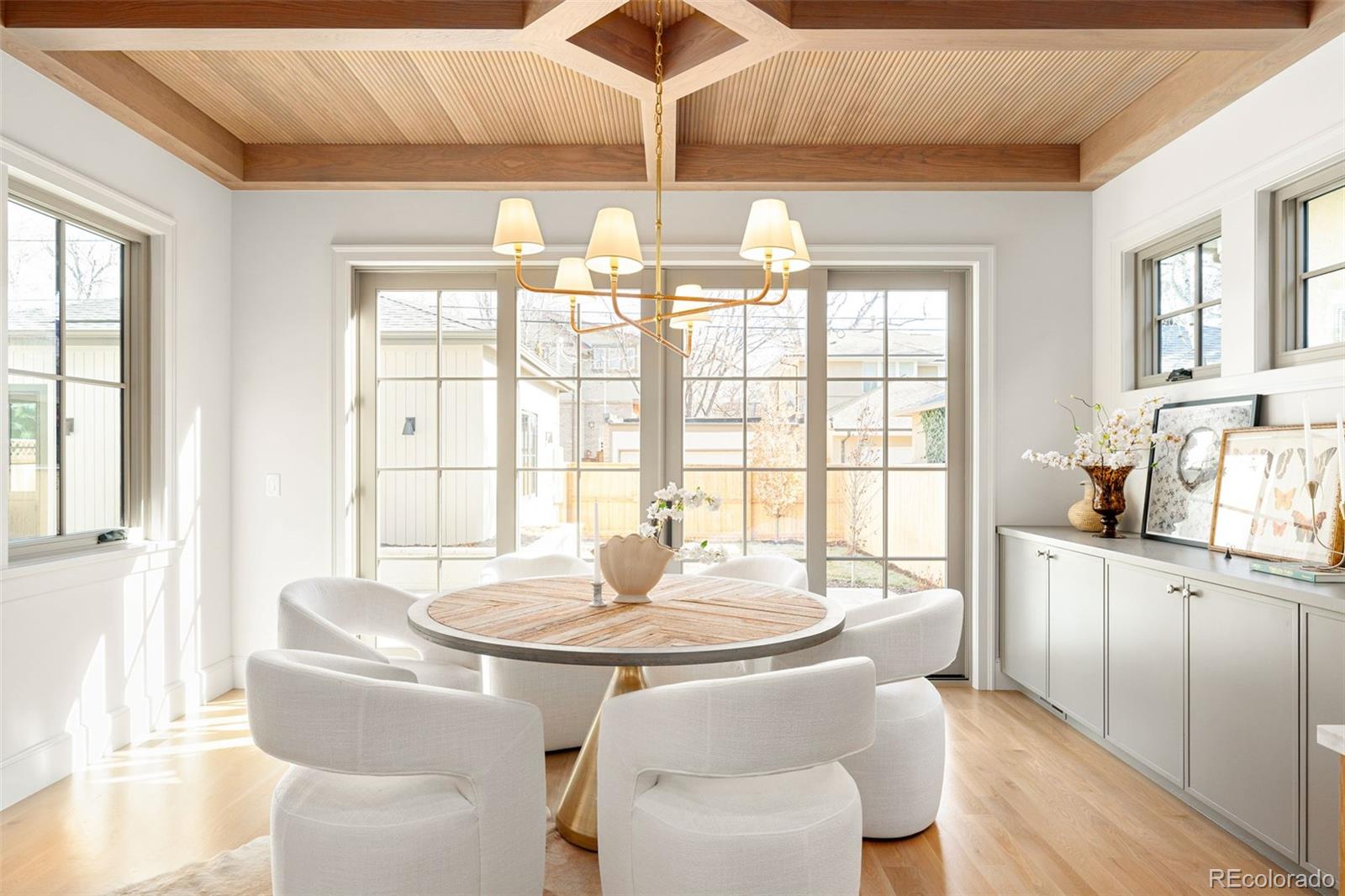 MLS Image #13 for 916 s high street,denver, Colorado