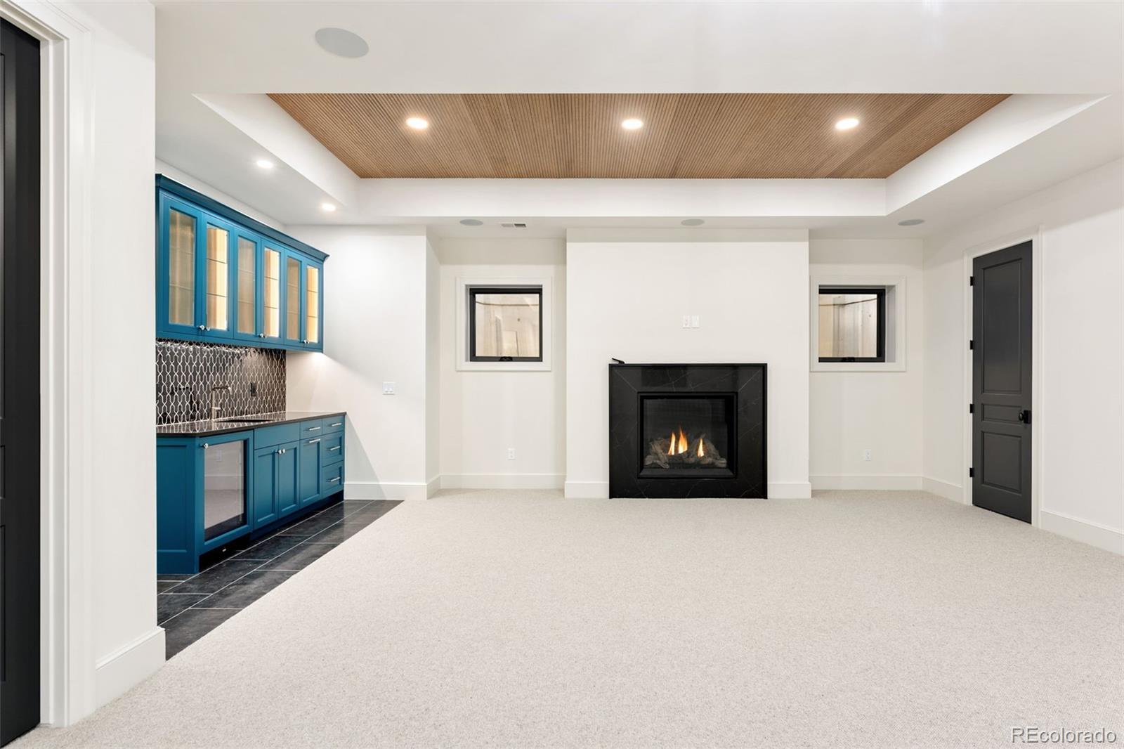 MLS Image #27 for 916 s high street,denver, Colorado