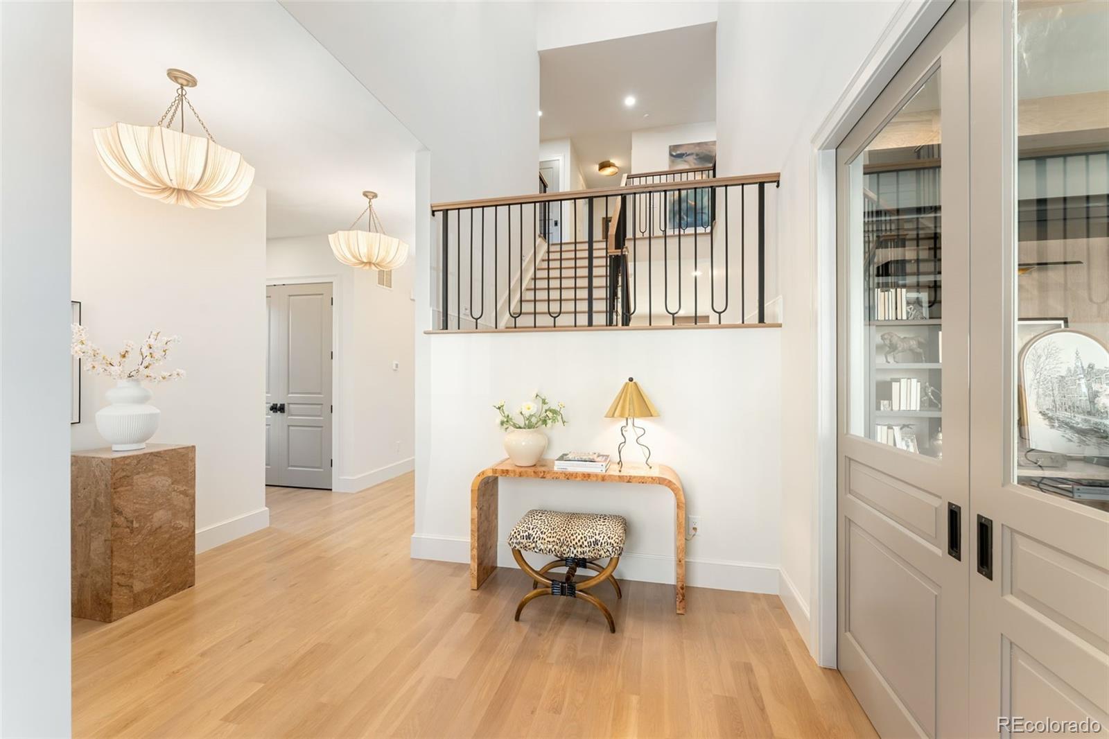 MLS Image #4 for 916 s high street,denver, Colorado