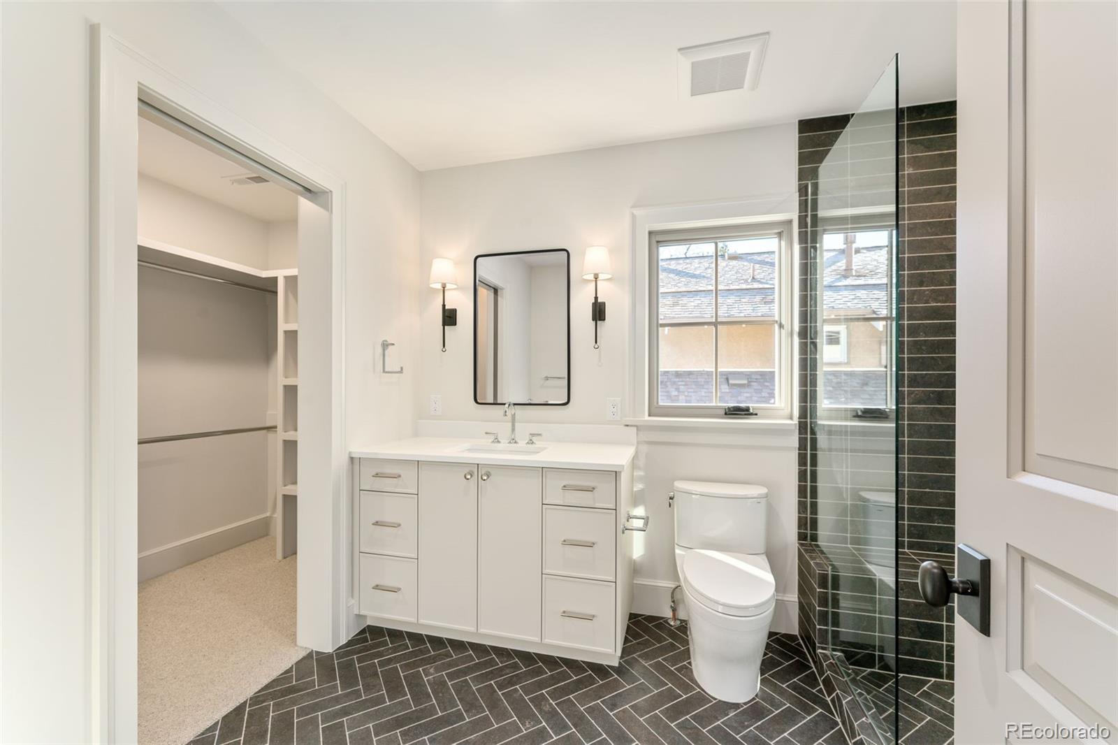 MLS Image #42 for 916 s high street,denver, Colorado