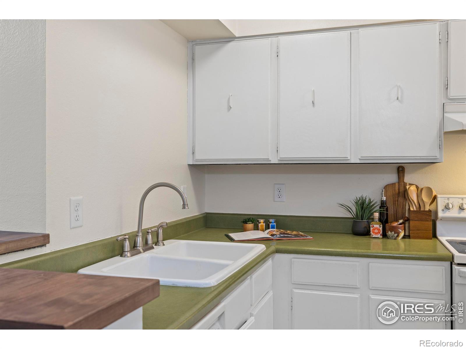 MLS Image #7 for 1705  heatheridge road,fort collins, Colorado