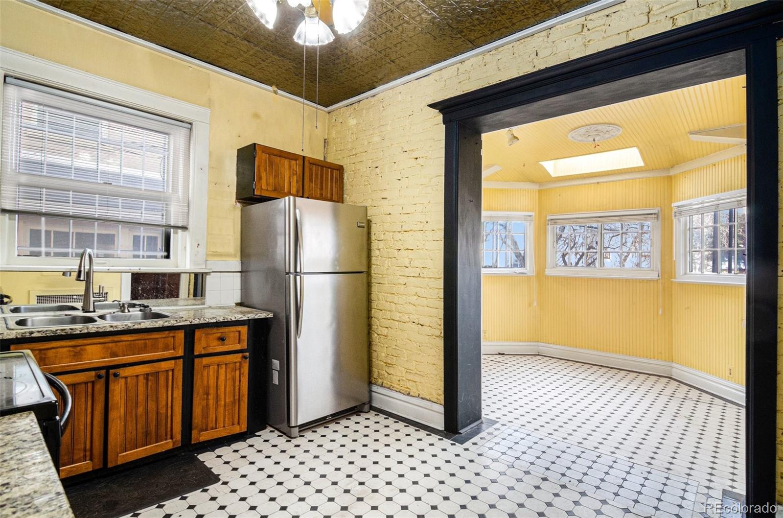 MLS Image #10 for 4037 e 17th avenue parkway,denver, Colorado