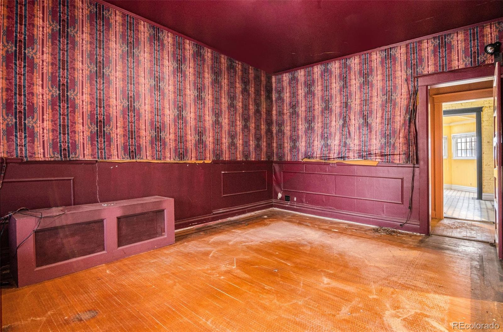 MLS Image #15 for 4037 e 17th avenue parkway,denver, Colorado