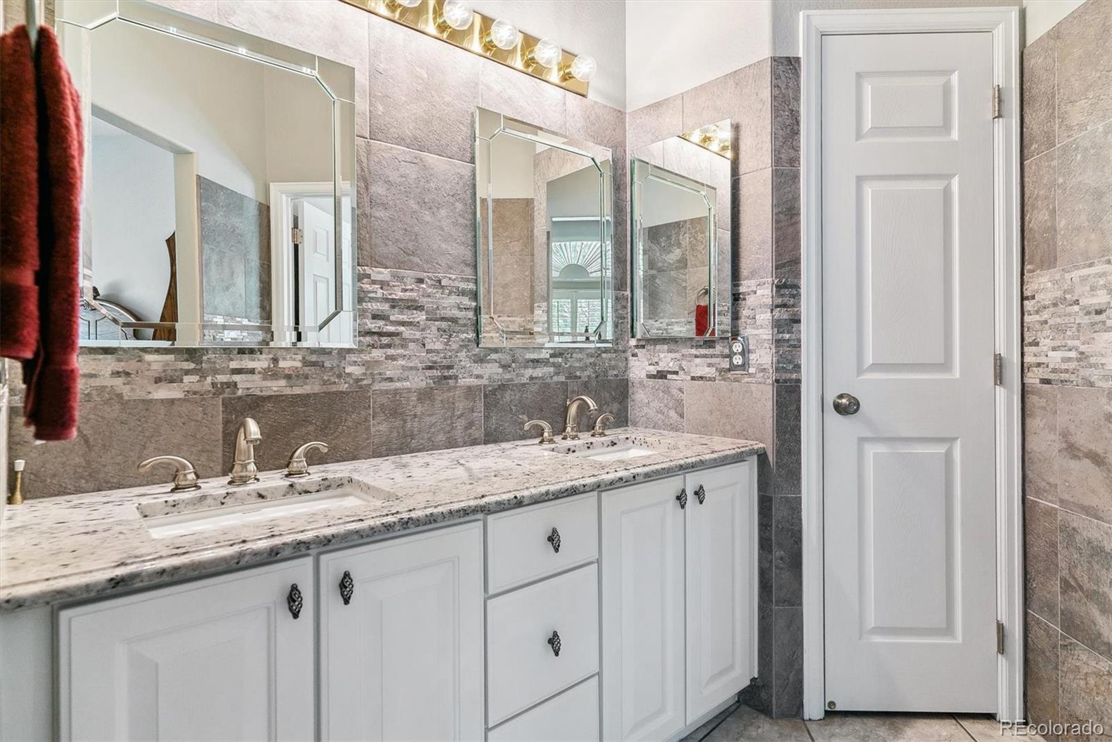MLS Image #20 for 5987 s yampa street,aurora, Colorado