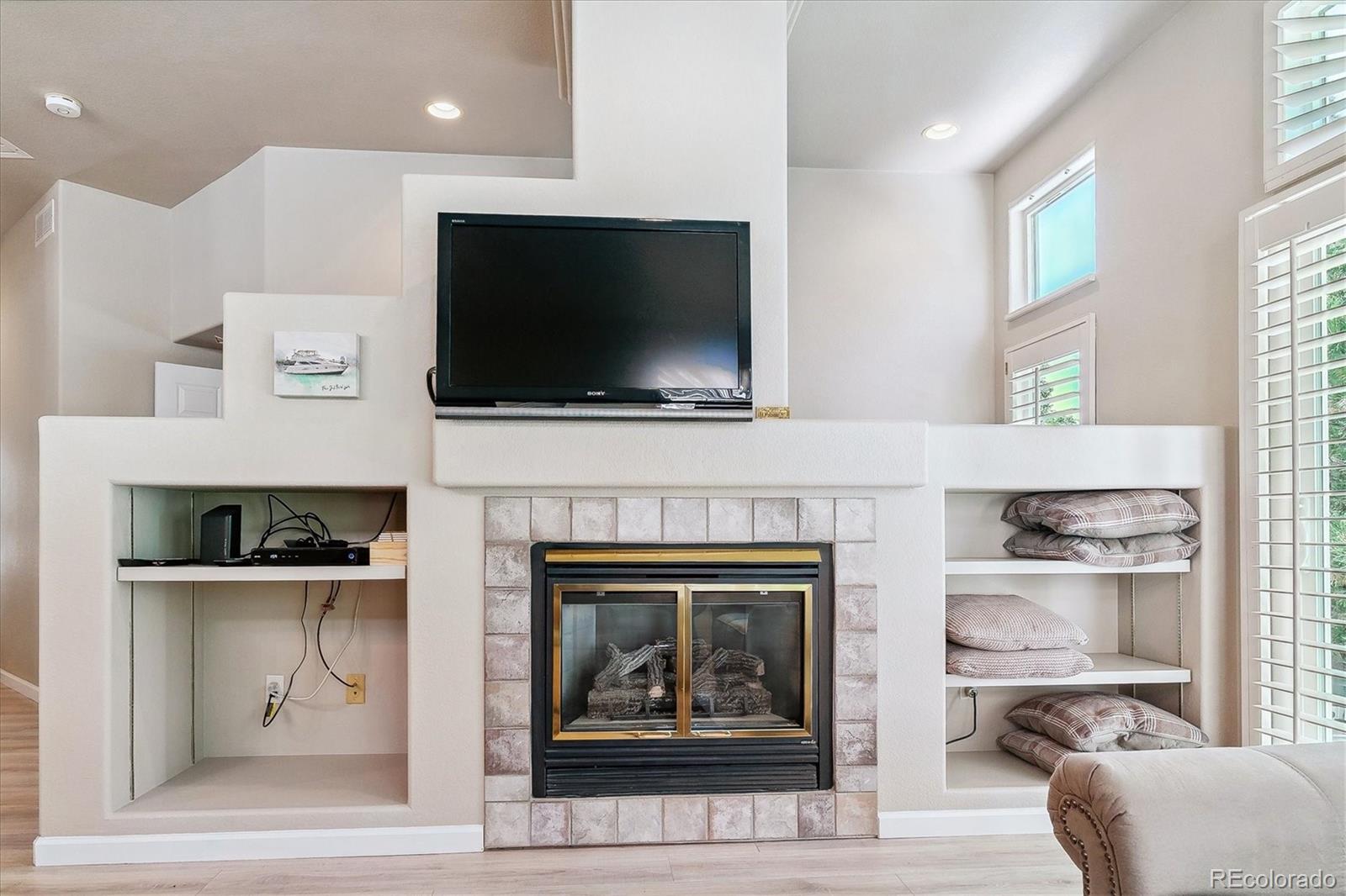 MLS Image #4 for 5987 s yampa street,aurora, Colorado