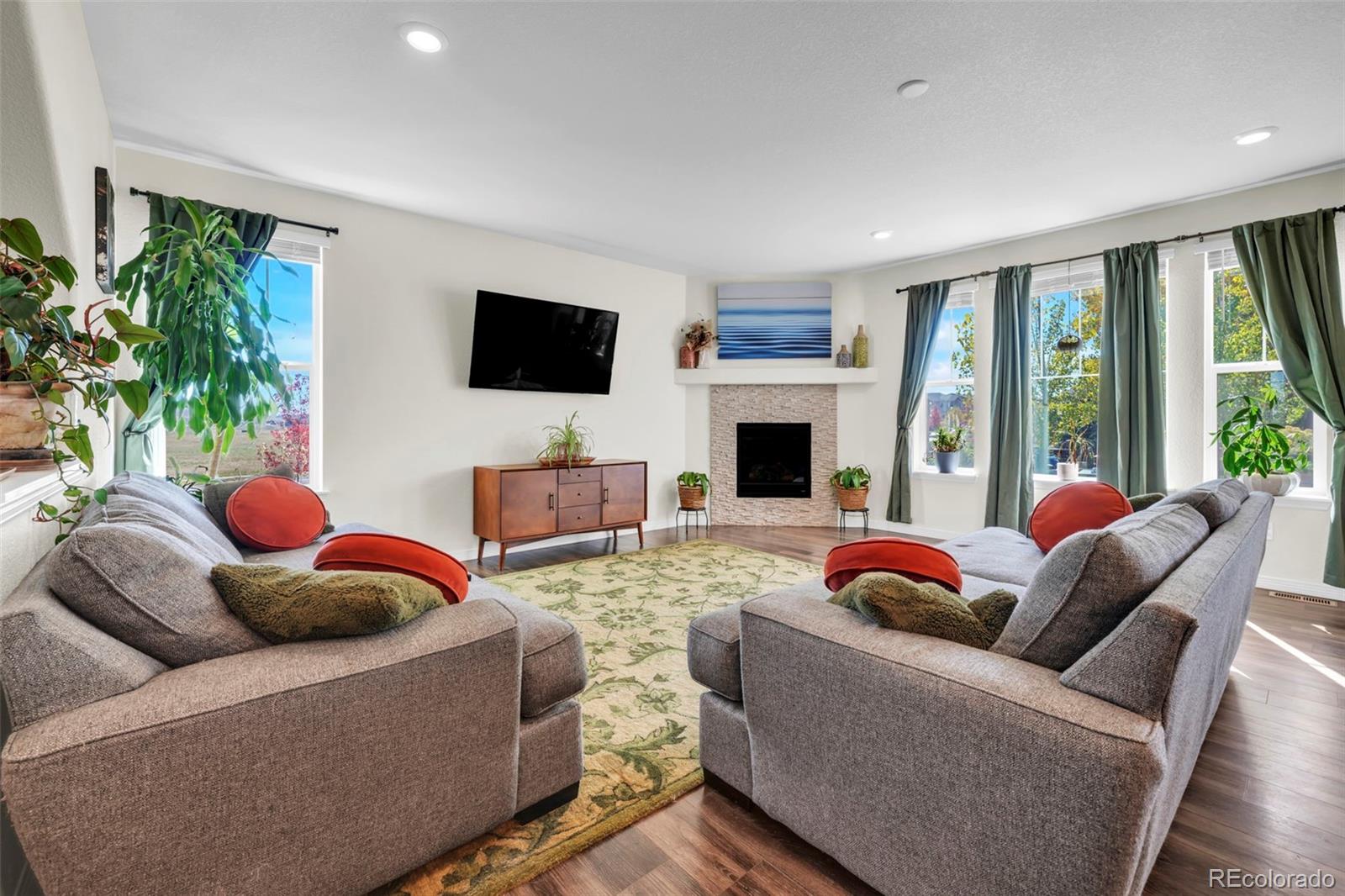 MLS Image #8 for 702  drake avenue,erie, Colorado