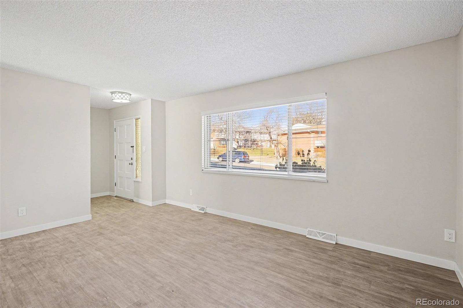 MLS Image #7 for 9194 e nassau avenue,denver, Colorado
