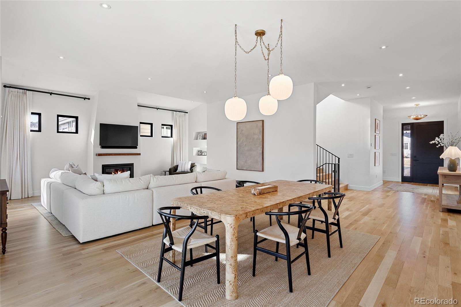 MLS Image #14 for 2930 s madison street,denver, Colorado