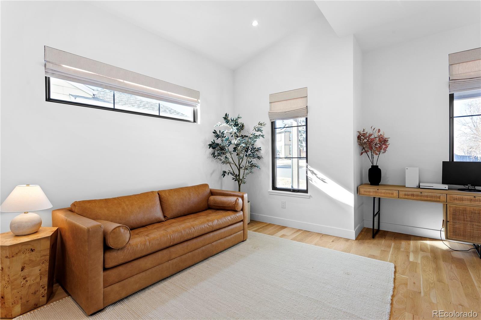 MLS Image #16 for 2930 s madison street,denver, Colorado