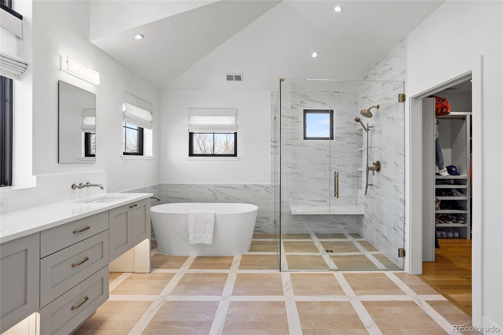 MLS Image #23 for 2930 s madison street,denver, Colorado