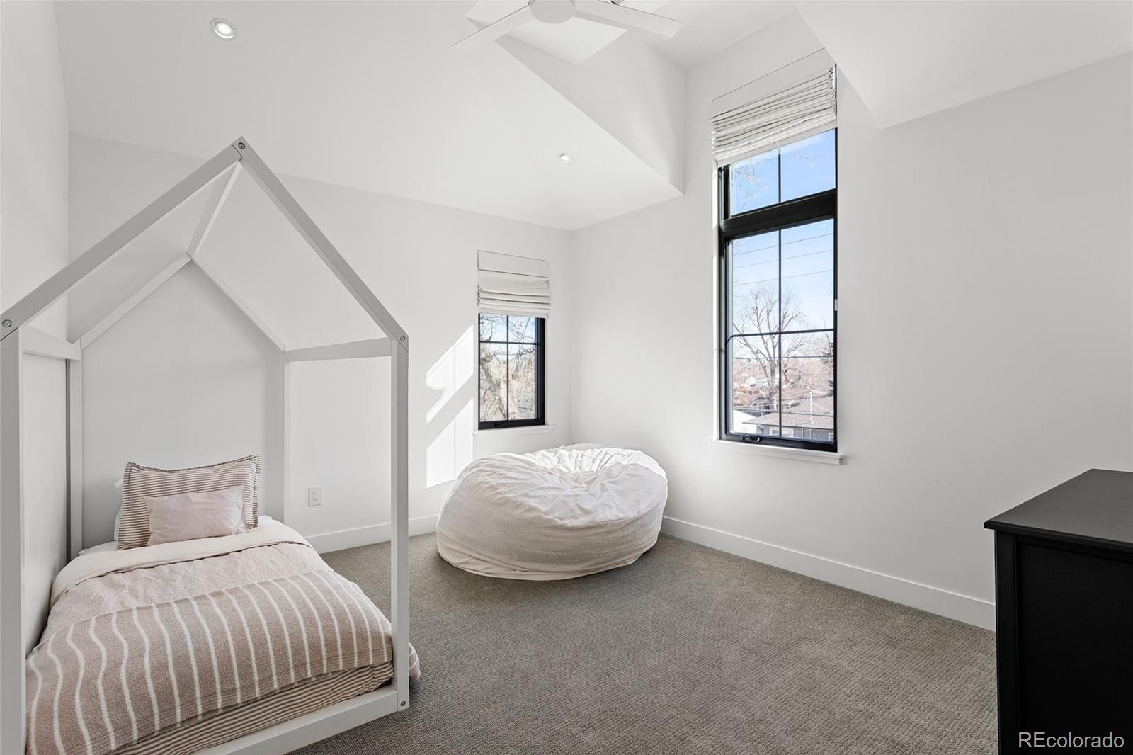 MLS Image #24 for 2930 s madison street,denver, Colorado