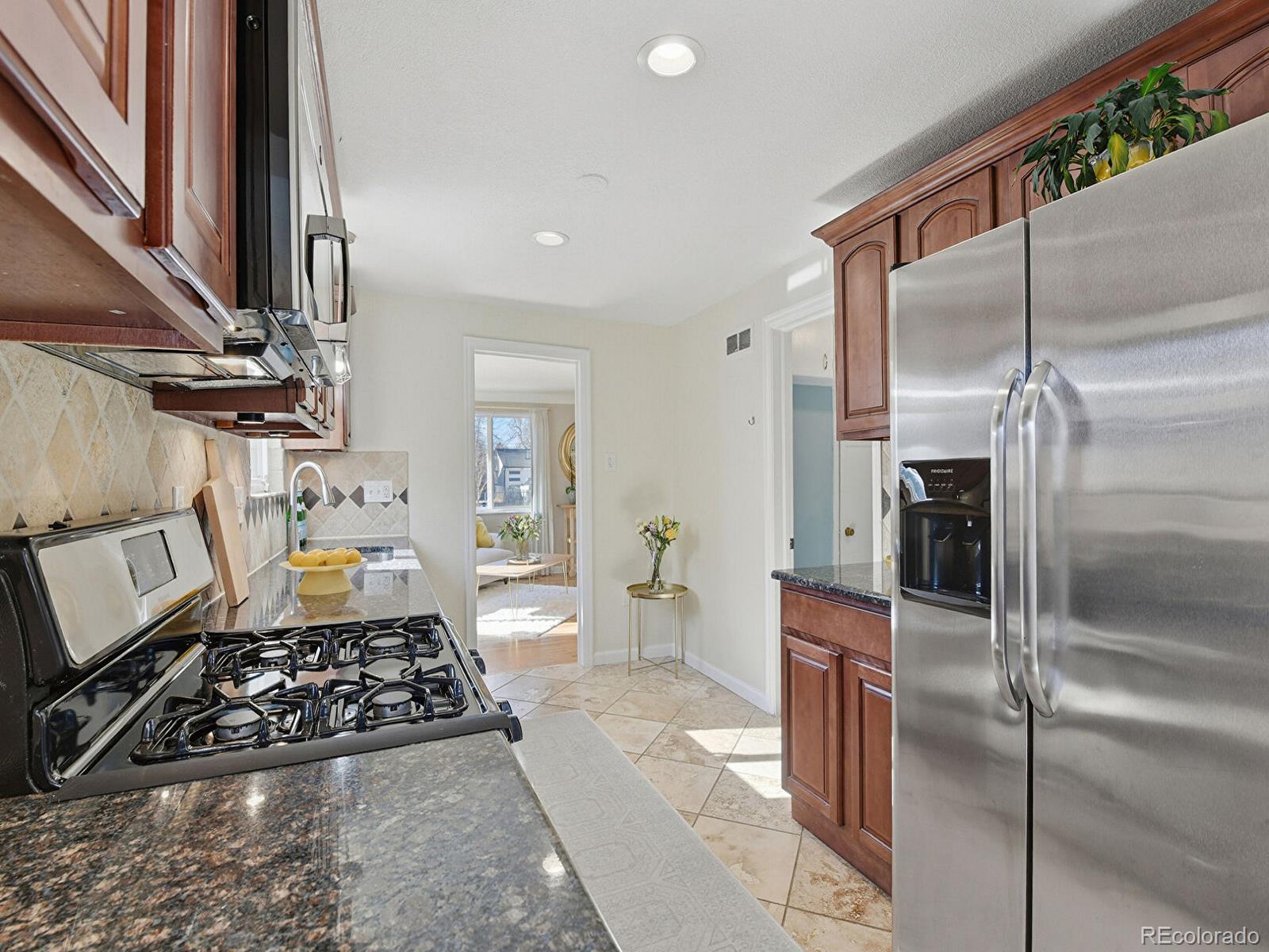 MLS Image #6 for 2870  ivanhoe street,denver, Colorado