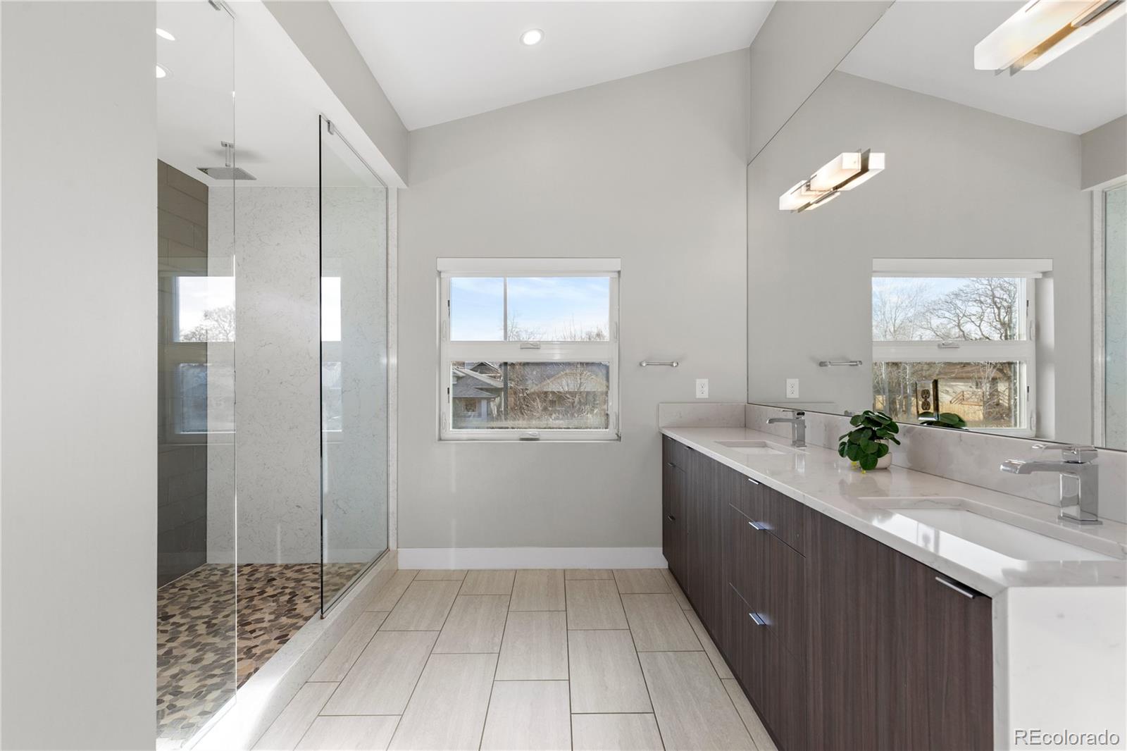 MLS Image #25 for 3225 n york street,denver, Colorado