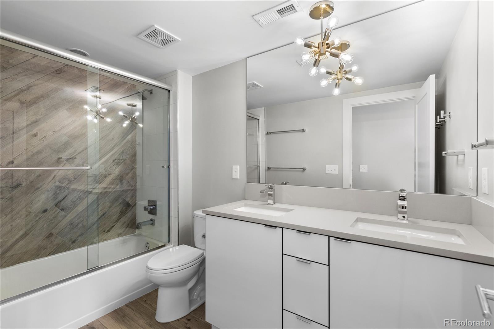 MLS Image #29 for 3225 n york street,denver, Colorado