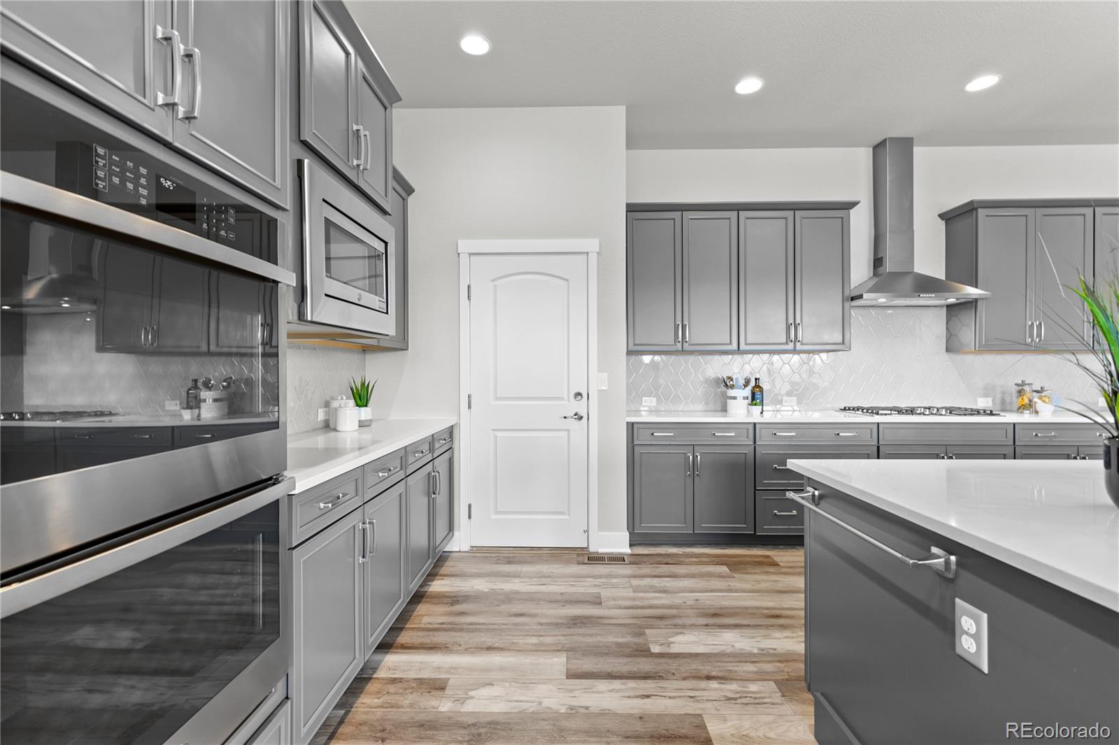 MLS Image #16 for 18248 w 95th avenue,arvada, Colorado