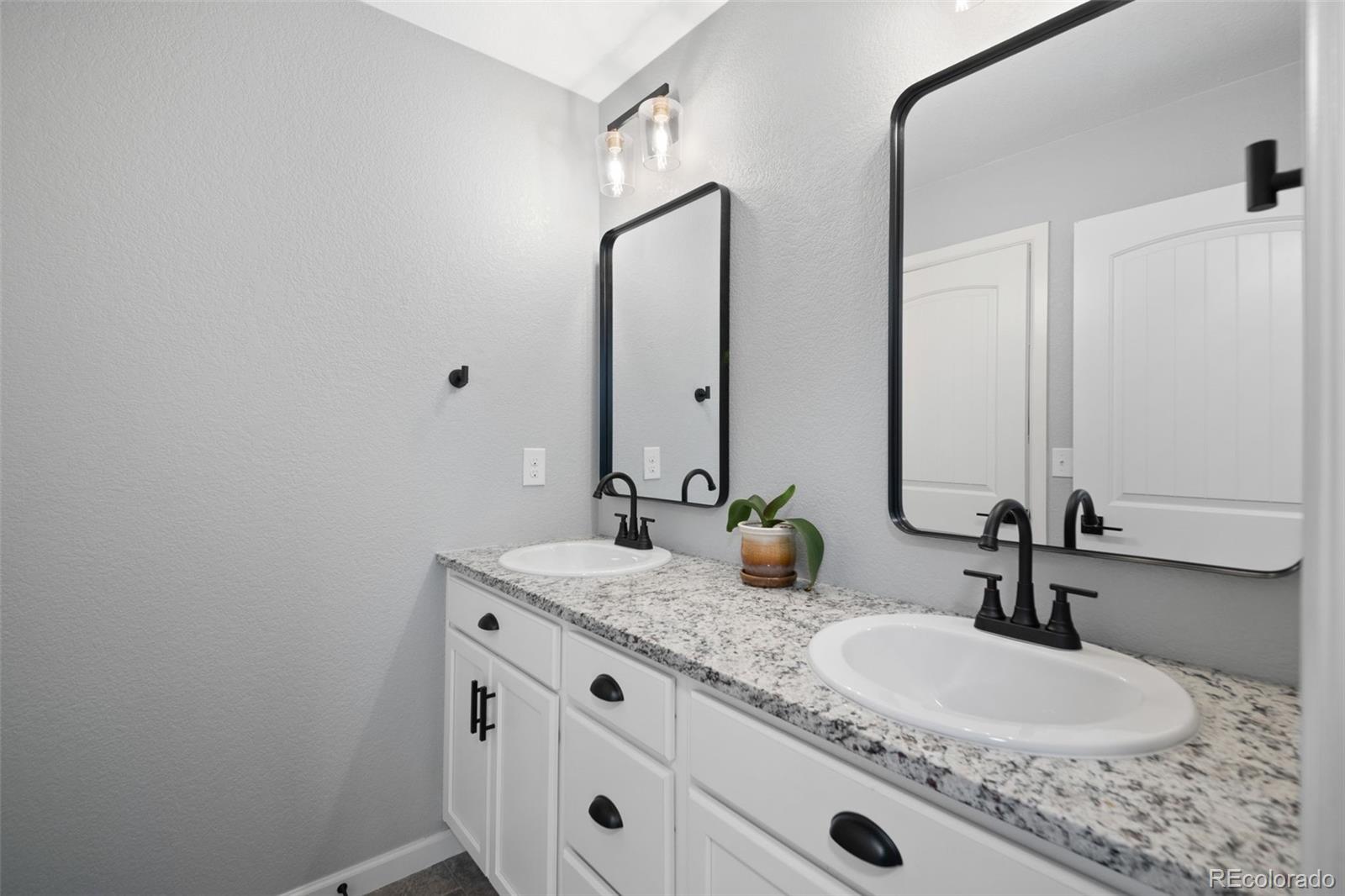 MLS Image #6 for 15429 w baltic ave avenue,lakewood, Colorado