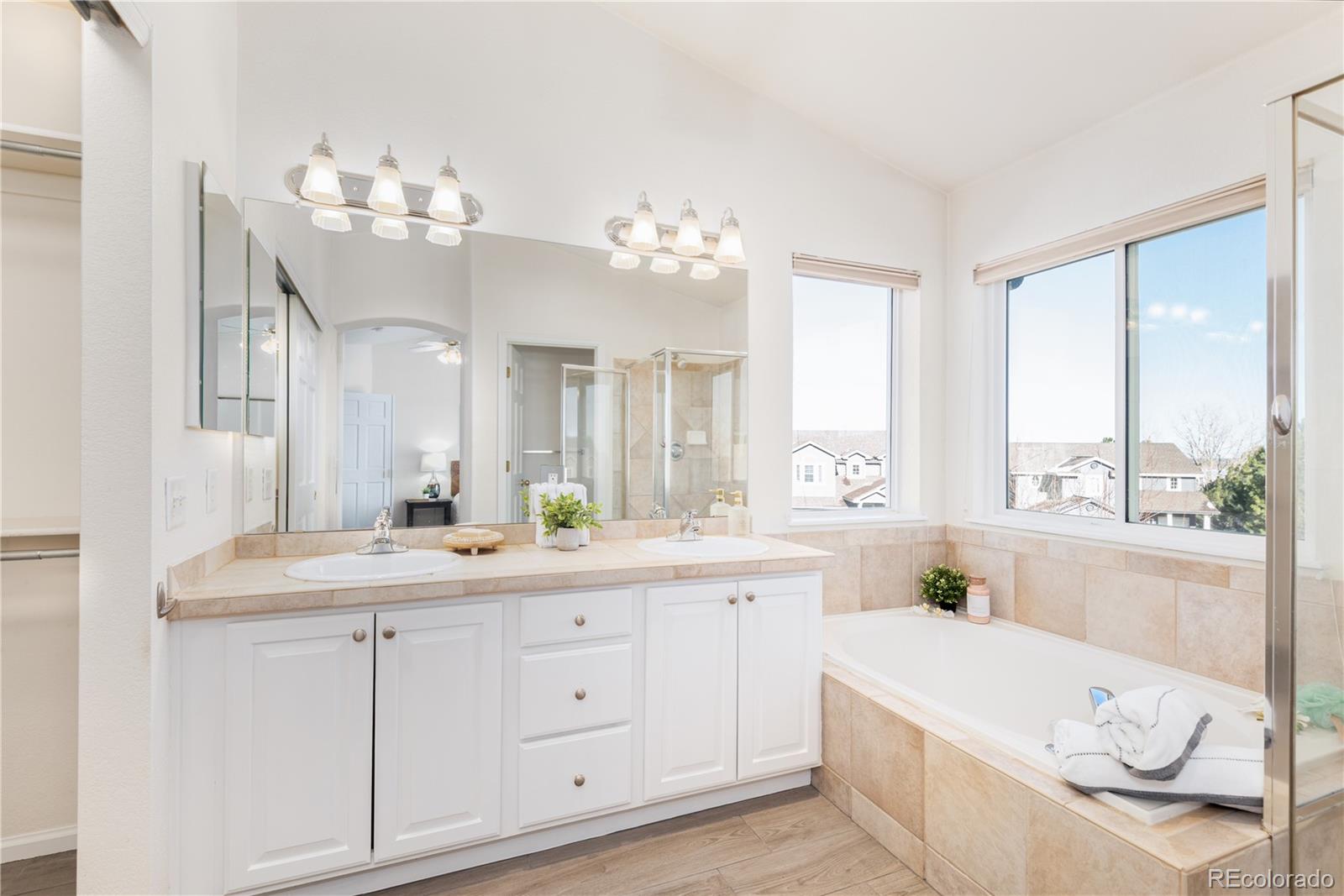 MLS Image #22 for 9610 s dover way,littleton, Colorado