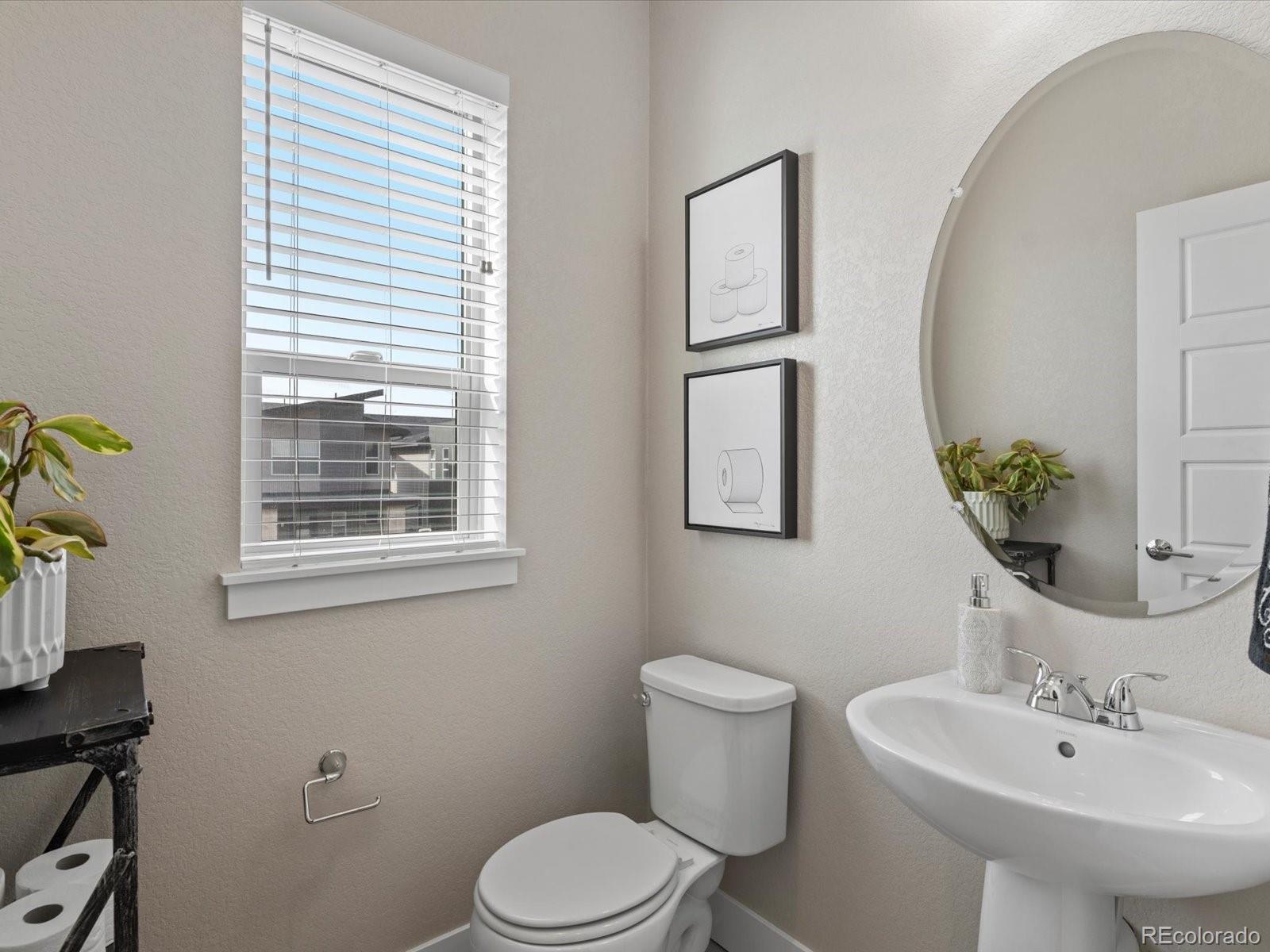 MLS Image #14 for 5662  emporia street ,denver, Colorado