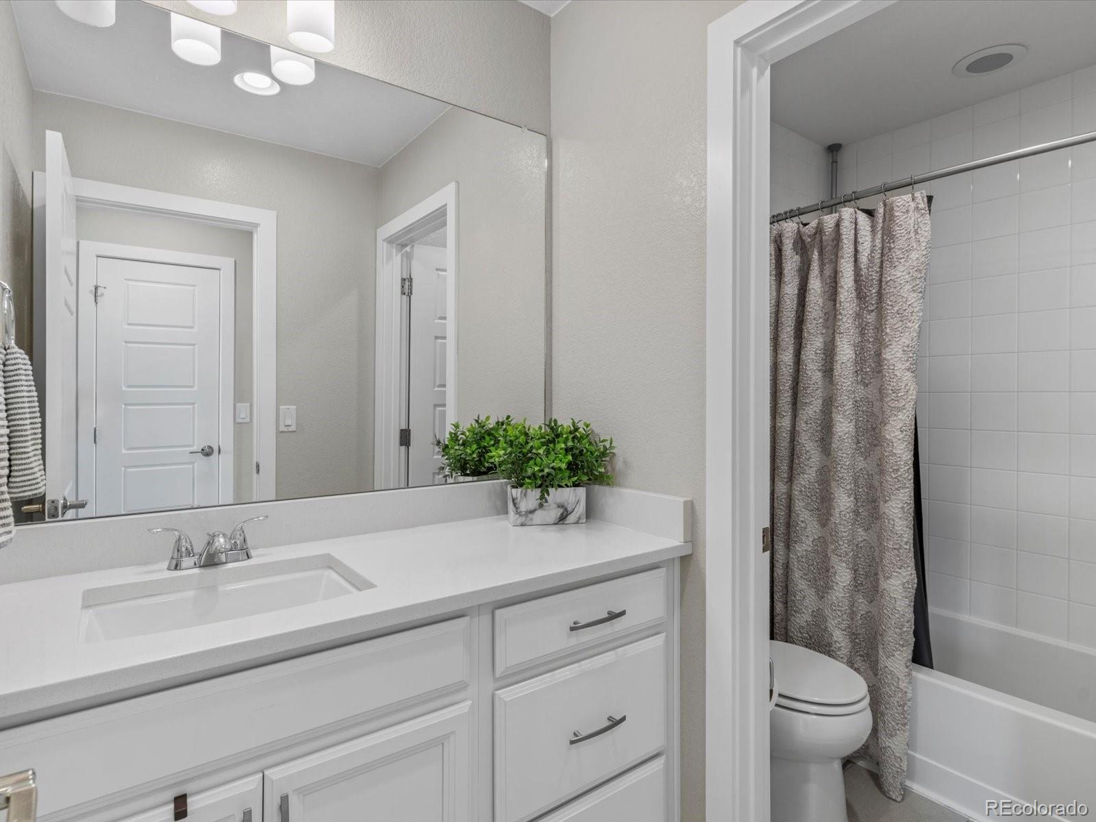 MLS Image #17 for 5662  emporia street ,denver, Colorado