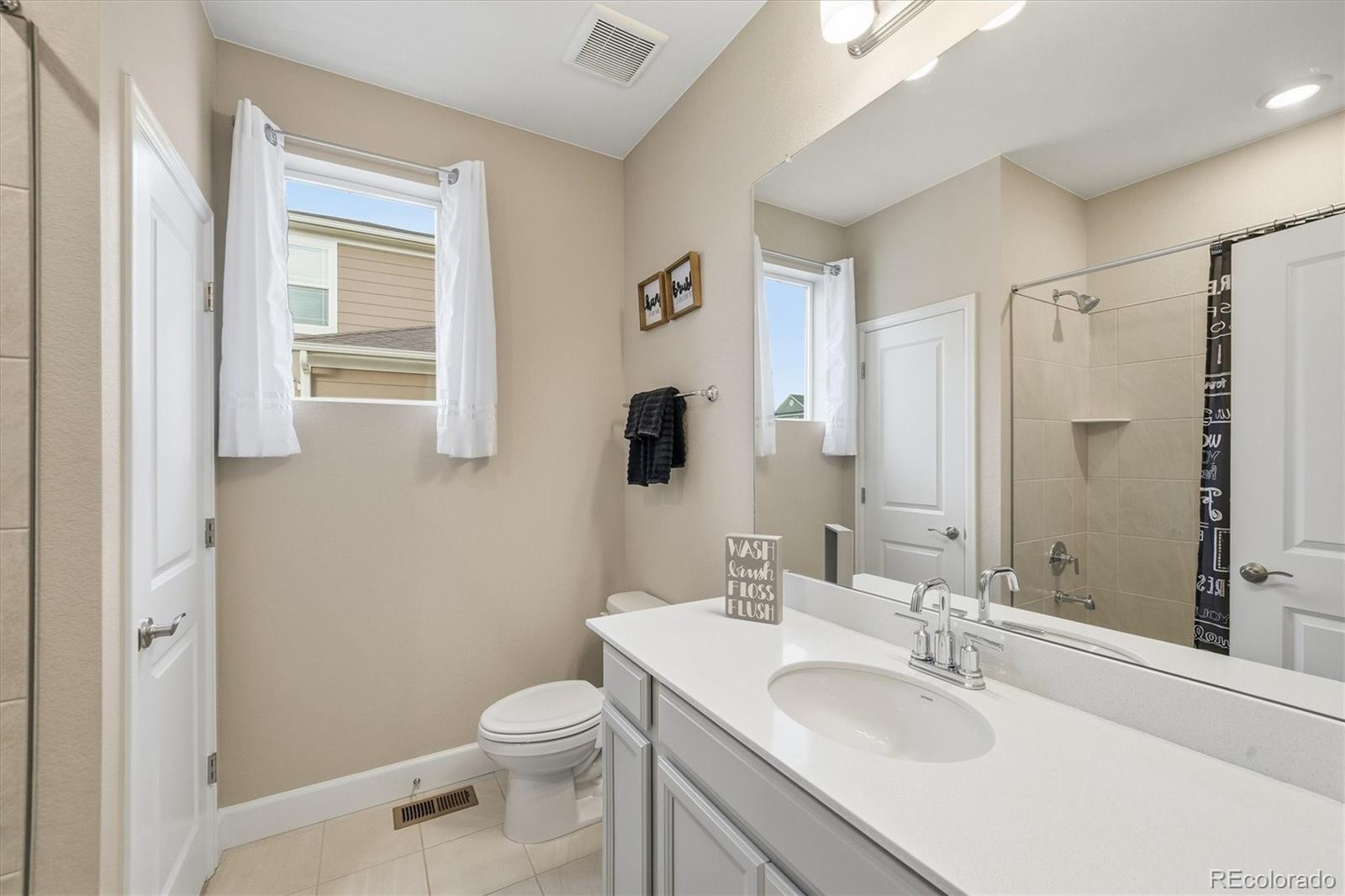 MLS Image #14 for 744  penstemon drive,henderson, Colorado