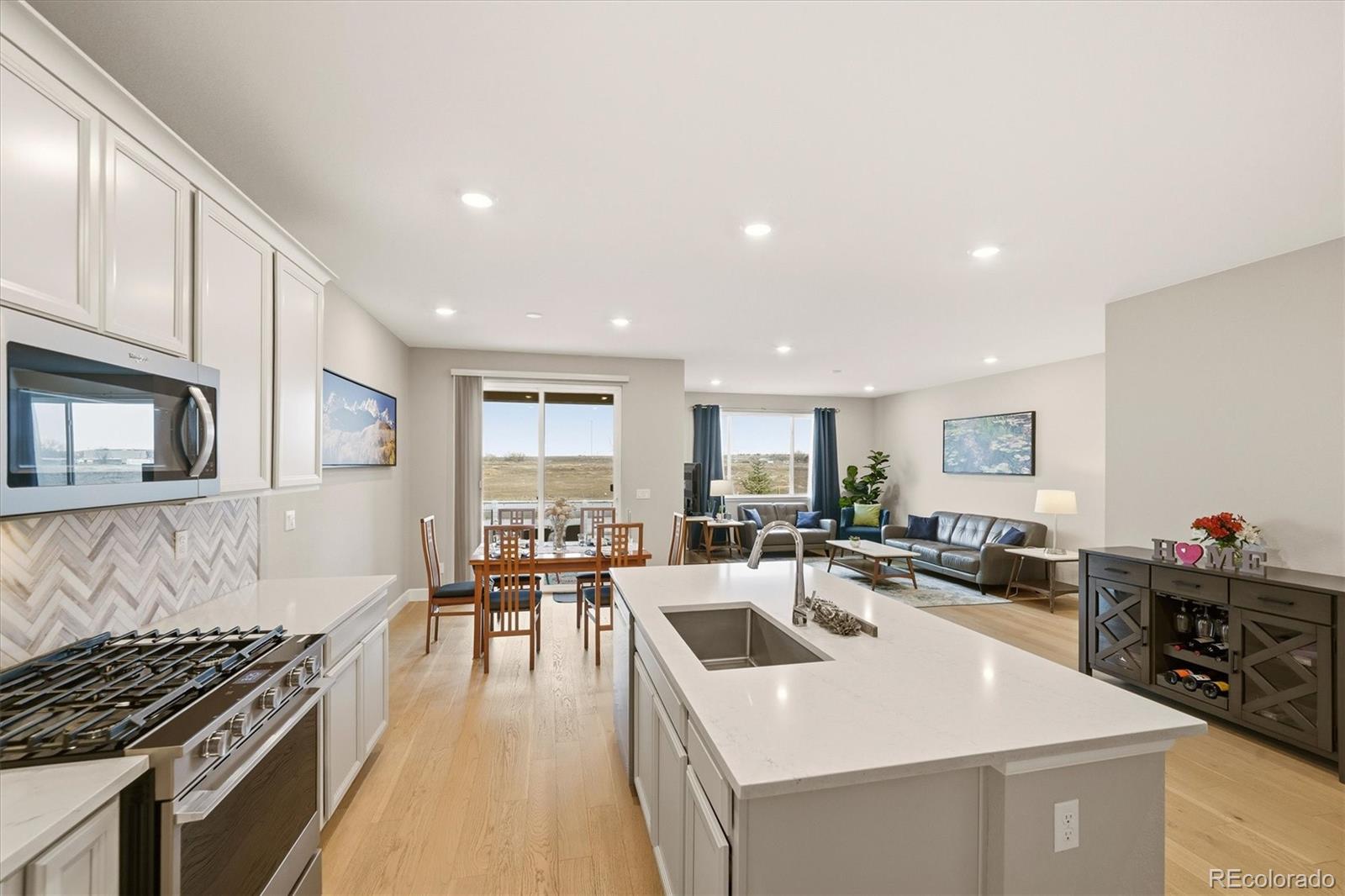 MLS Image #6 for 744  penstemon drive,henderson, Colorado