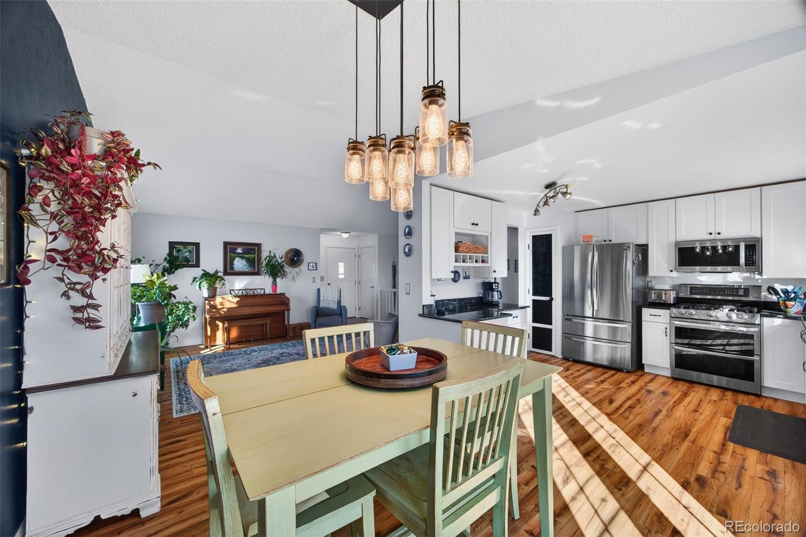 MLS Image #7 for 7964 s estes court,littleton, Colorado