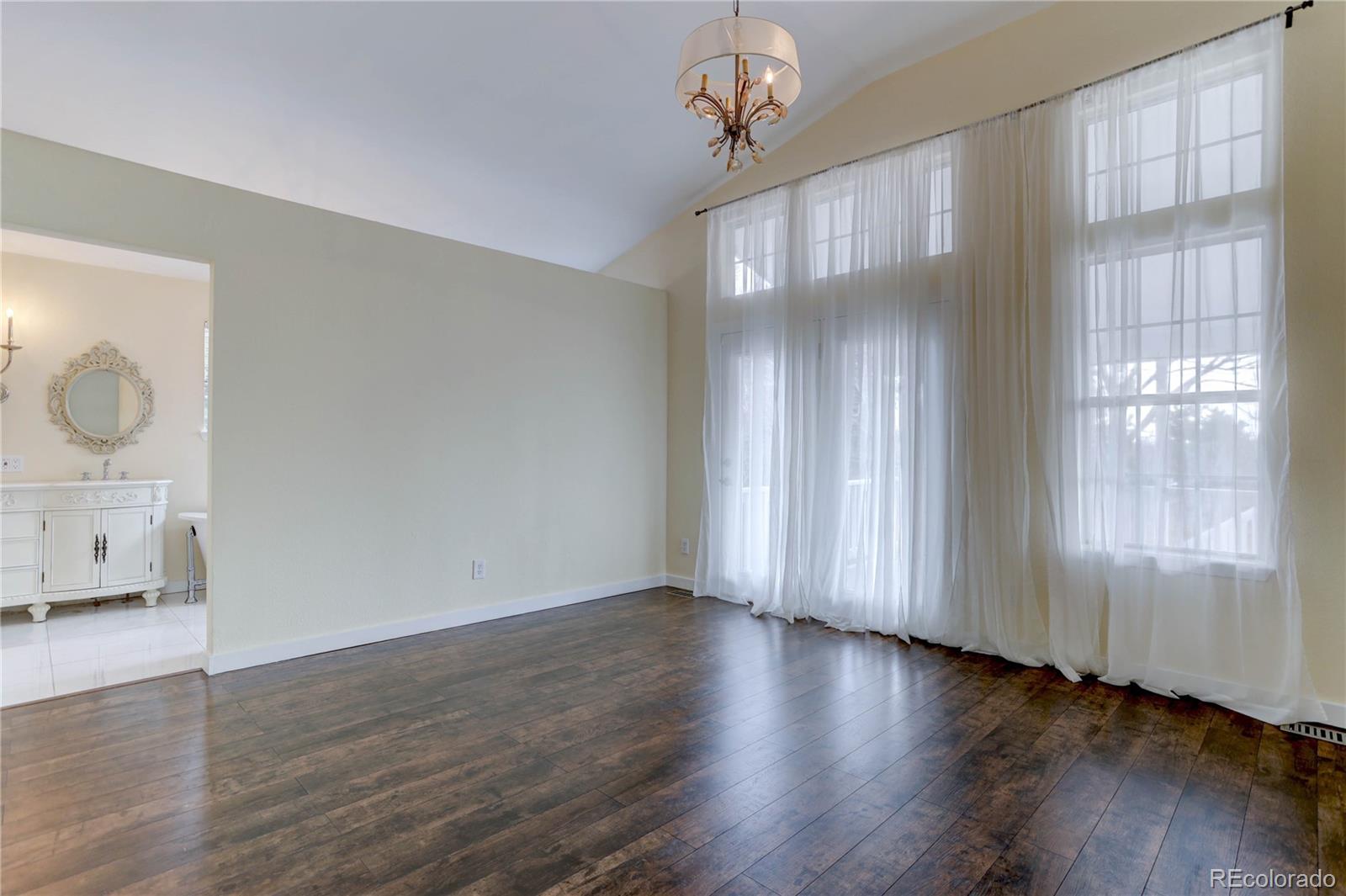 MLS Image #13 for 8252 s balsam court,littleton, Colorado