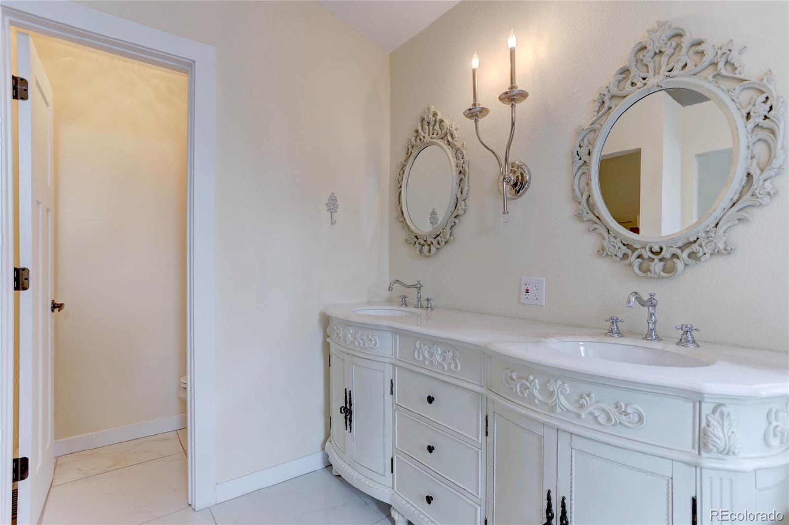 MLS Image #14 for 8252 s balsam court,littleton, Colorado