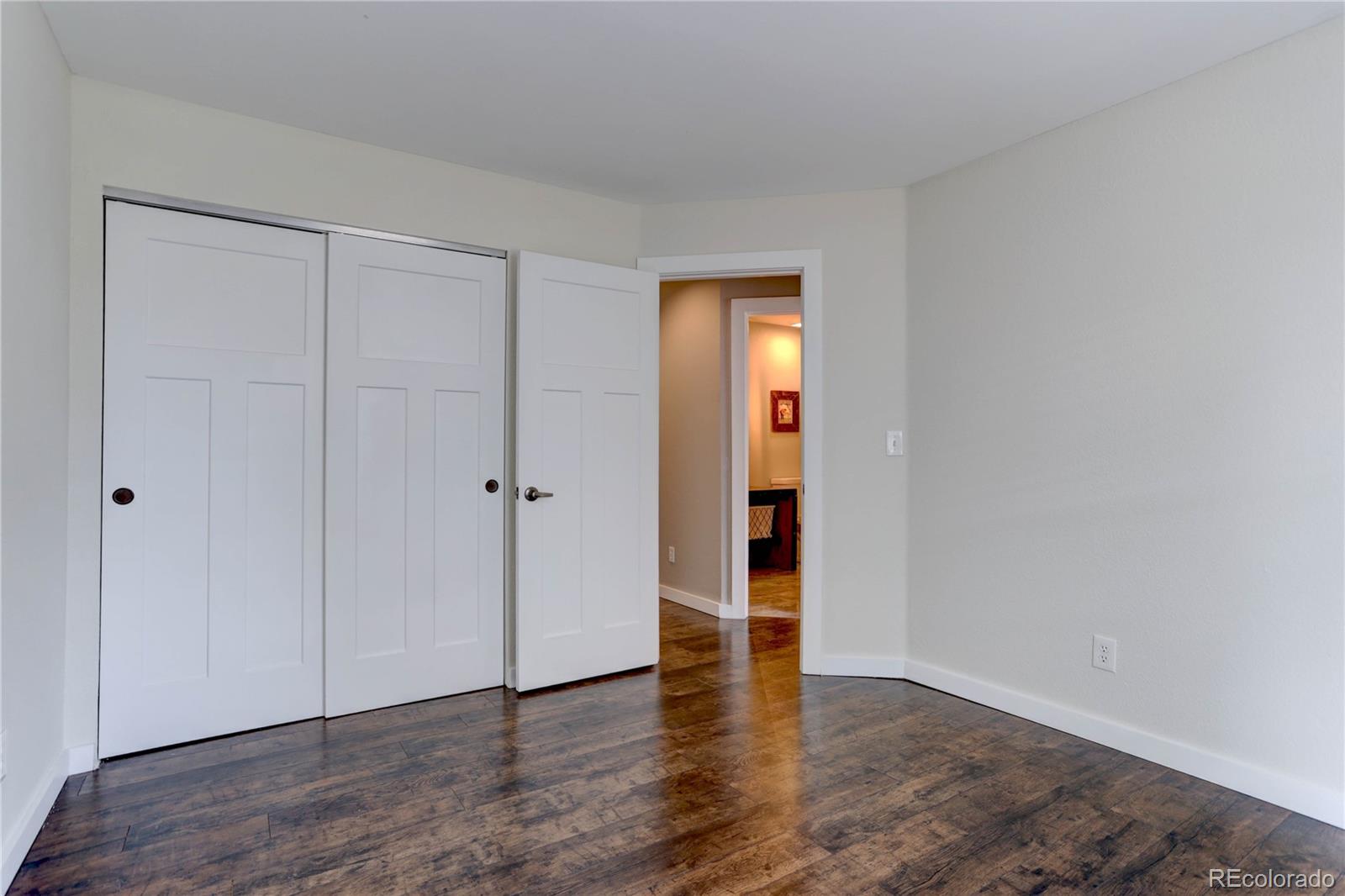 MLS Image #18 for 8252 s balsam court,littleton, Colorado