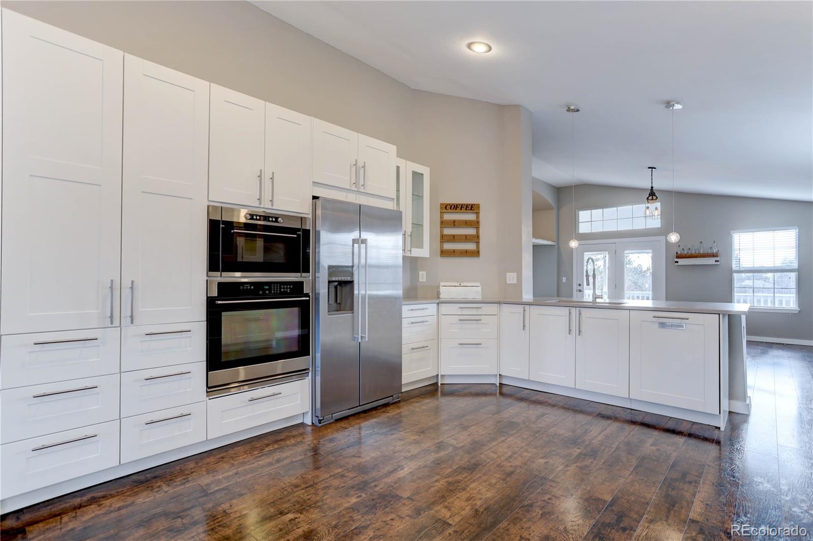 MLS Image #5 for 8252 s balsam court,littleton, Colorado