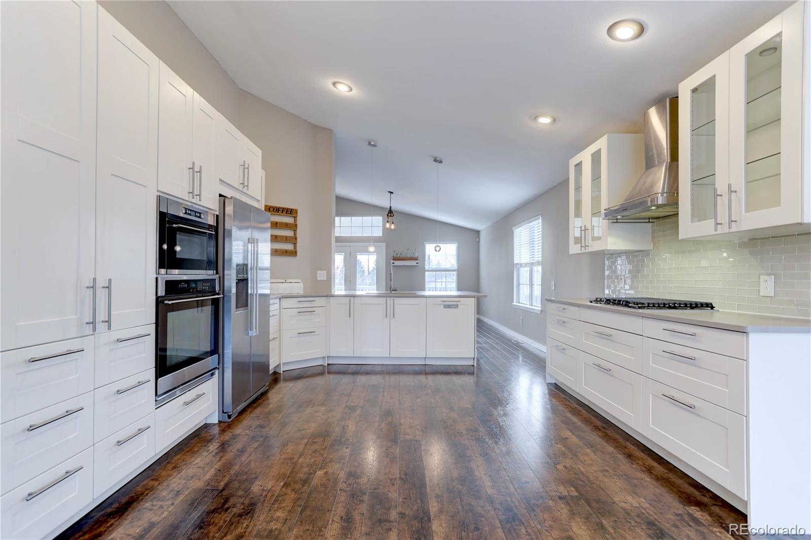 MLS Image #7 for 8252 s balsam court,littleton, Colorado