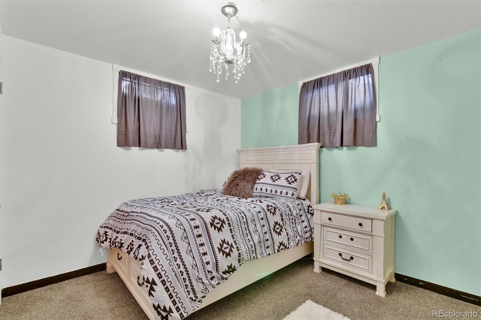 MLS Image #18 for 7050  alan drive,denver, Colorado