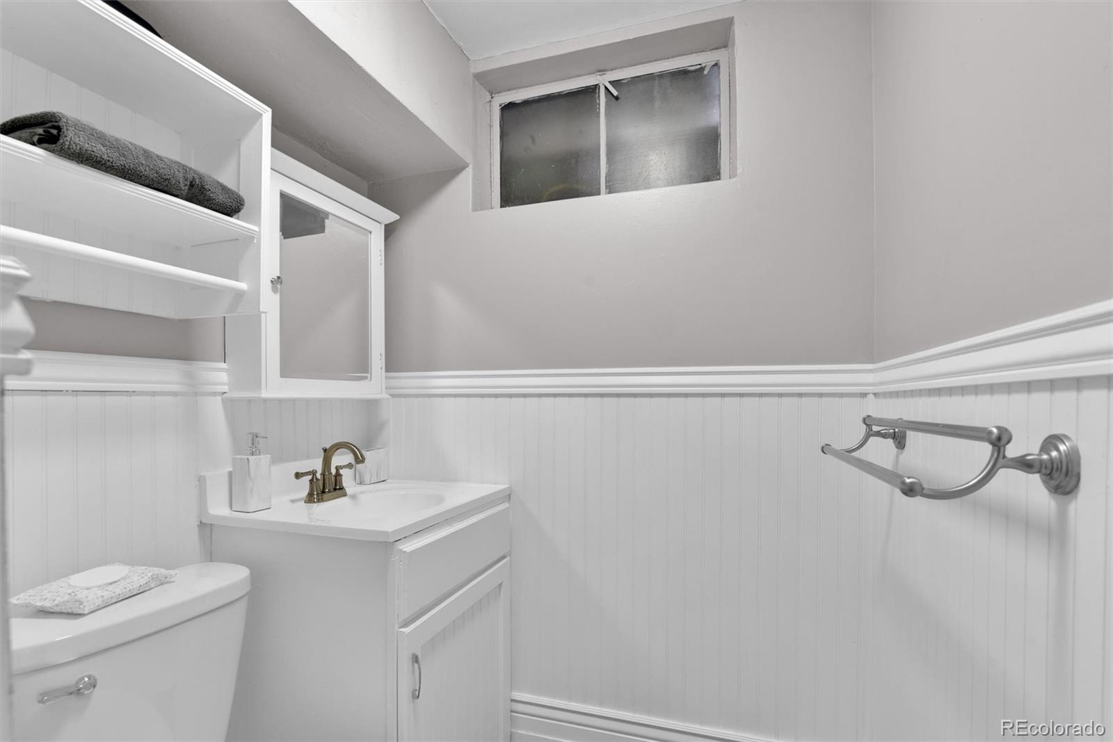 MLS Image #20 for 7050  alan drive,denver, Colorado