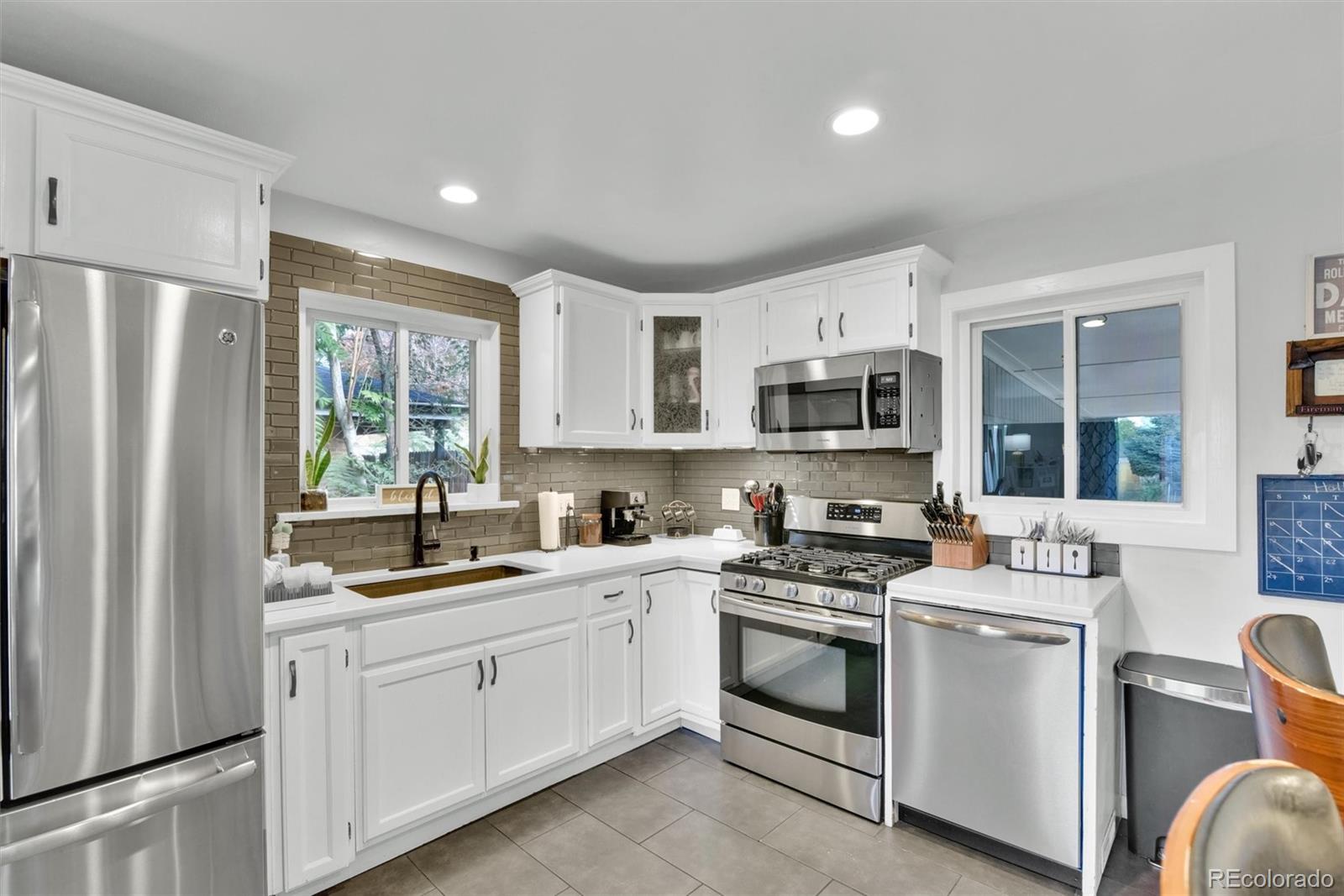 MLS Image #9 for 7050  alan drive,denver, Colorado
