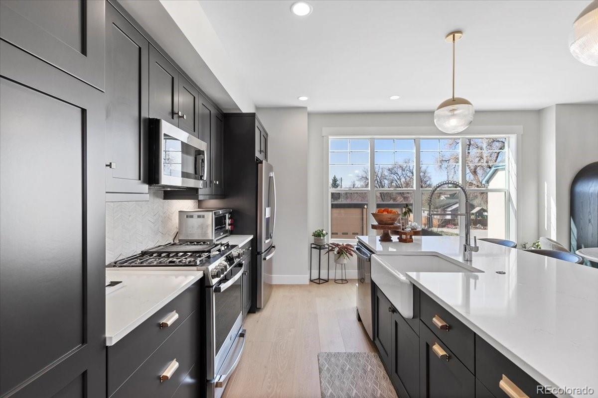 MLS Image #5 for 8028 w 52nd lane,arvada, Colorado