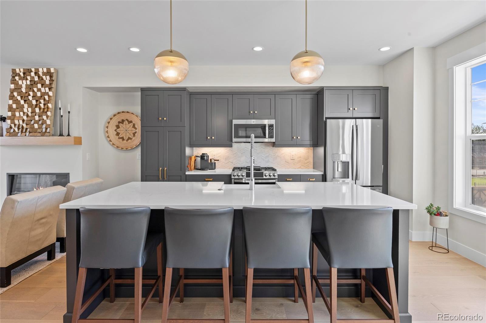MLS Image #6 for 8028 w 52nd lane,arvada, Colorado