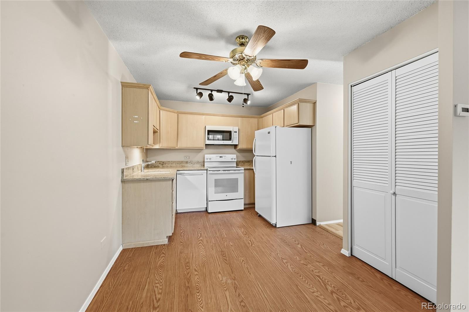 MLS Image #4 for 700 s alton way 1c,denver, Colorado