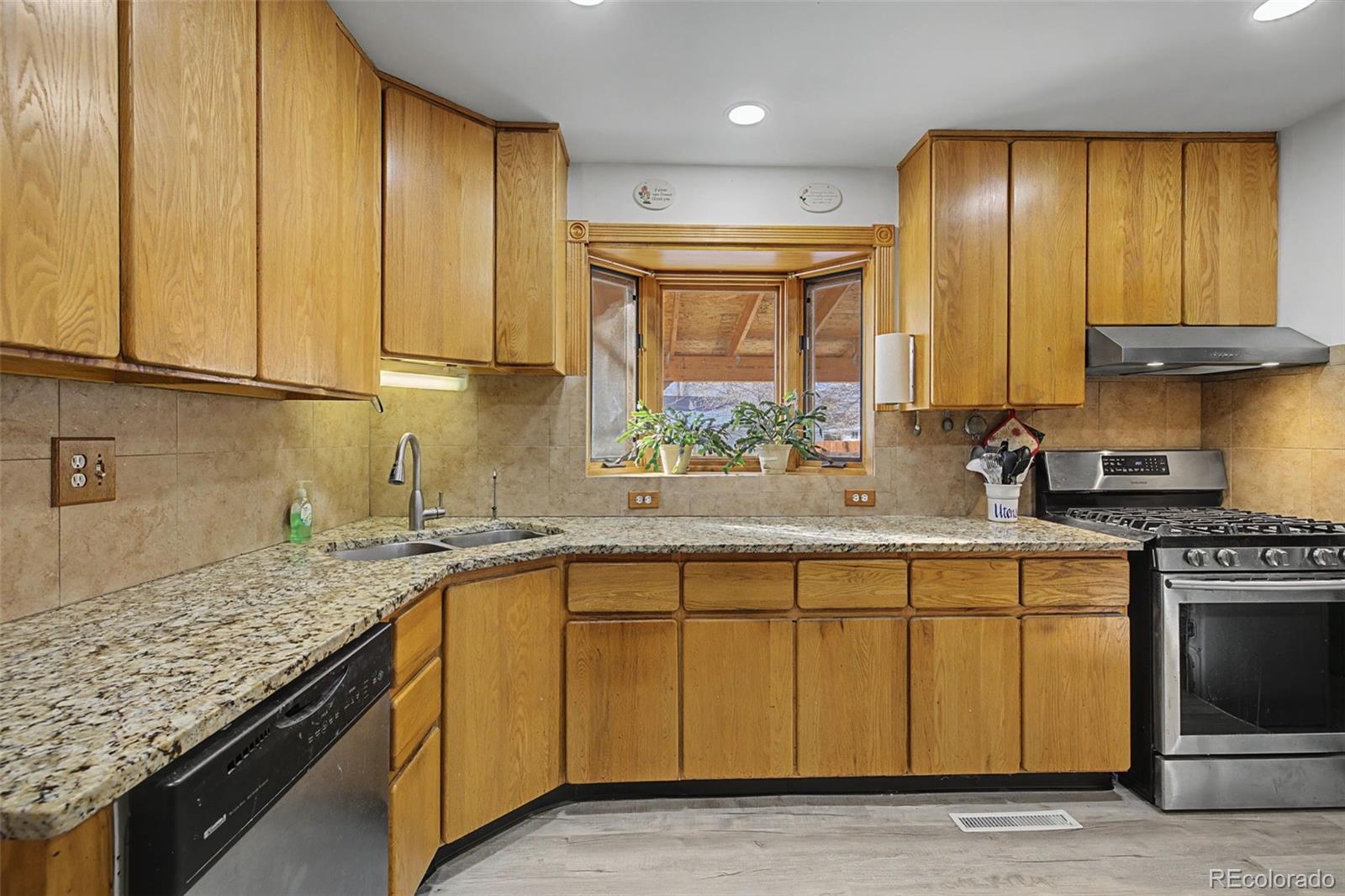 MLS Image #13 for 800  main street,colorado springs, Colorado