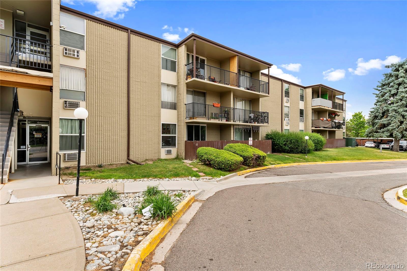 MLS Image #39 for 2231 s vaughn way 216b,aurora, Colorado