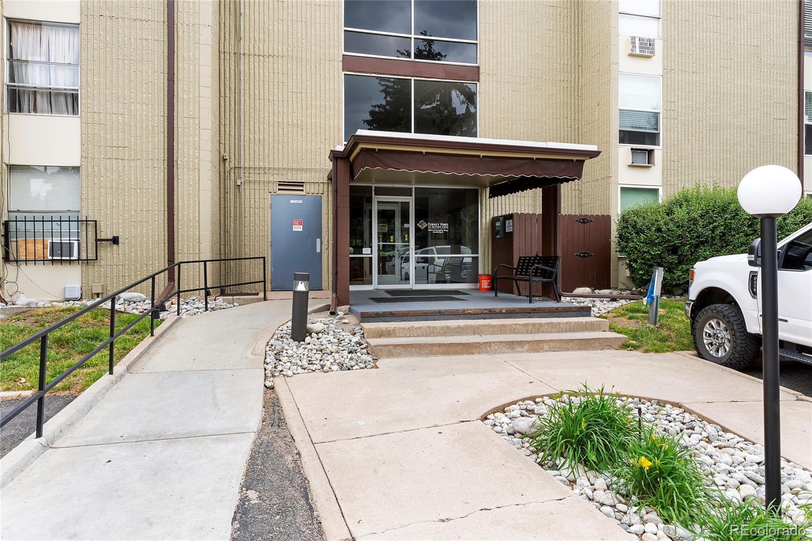 MLS Image #5 for 2231 s vaughn way 216b,aurora, Colorado