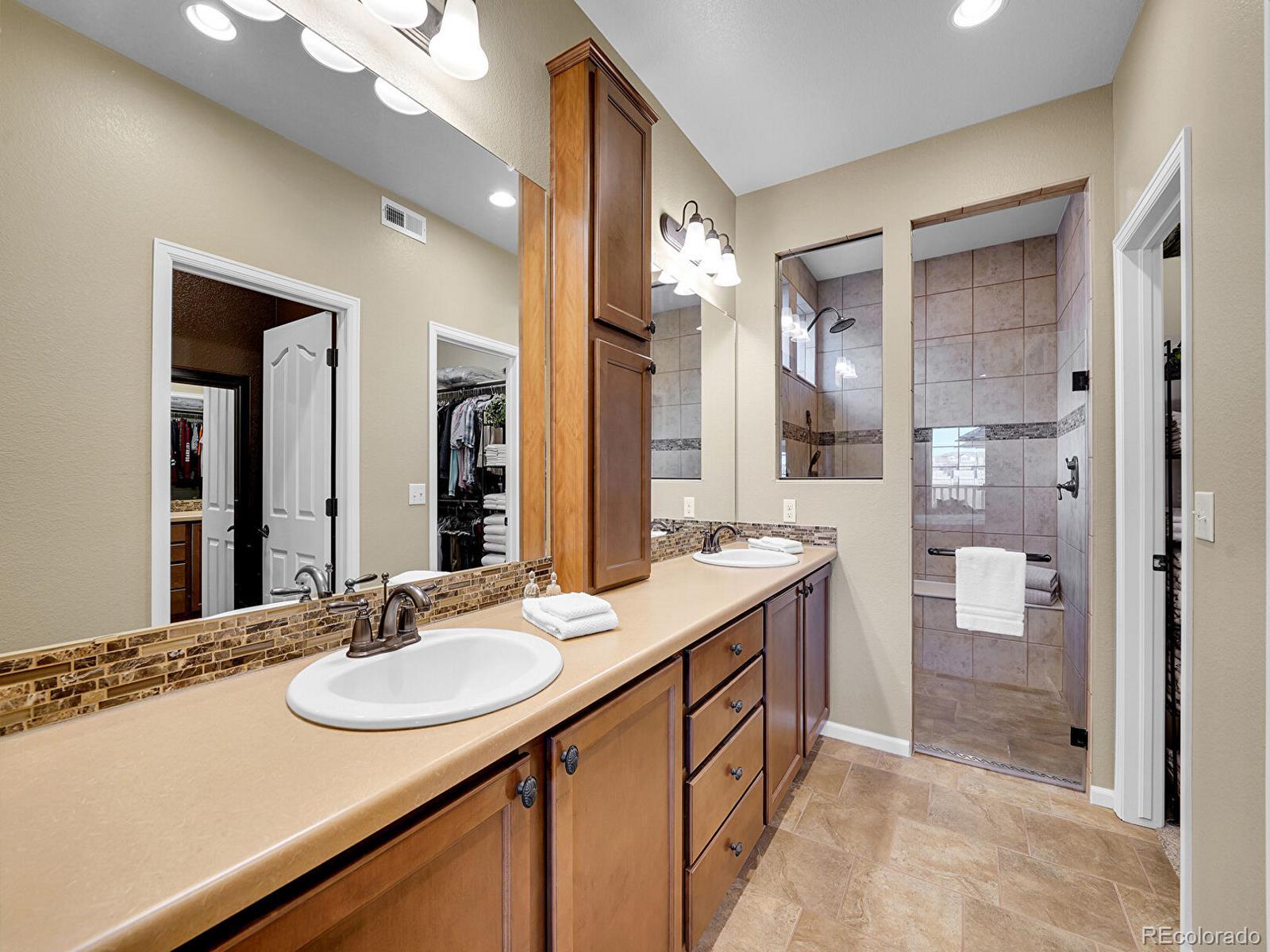 MLS Image #15 for 19509 e 55th avenue,denver, Colorado