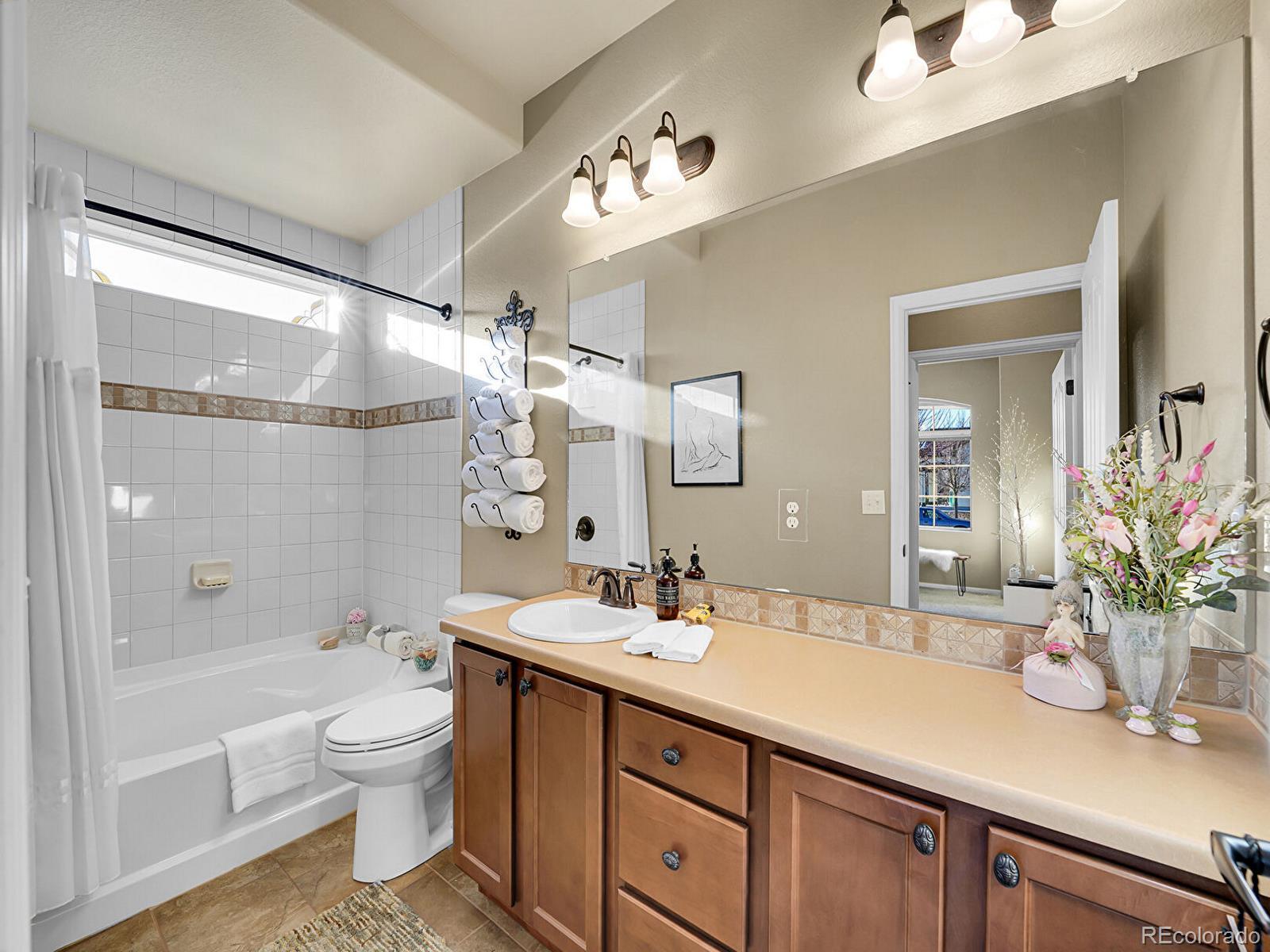 MLS Image #17 for 19509 e 55th avenue,denver, Colorado