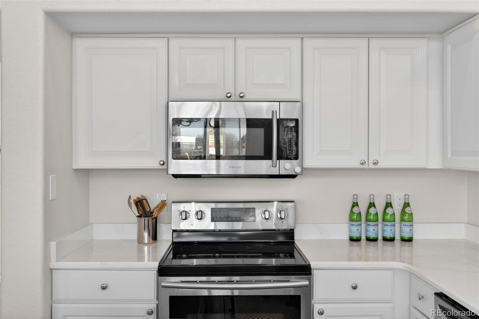 MLS Image #14 for 5034  fraser way,denver, Colorado