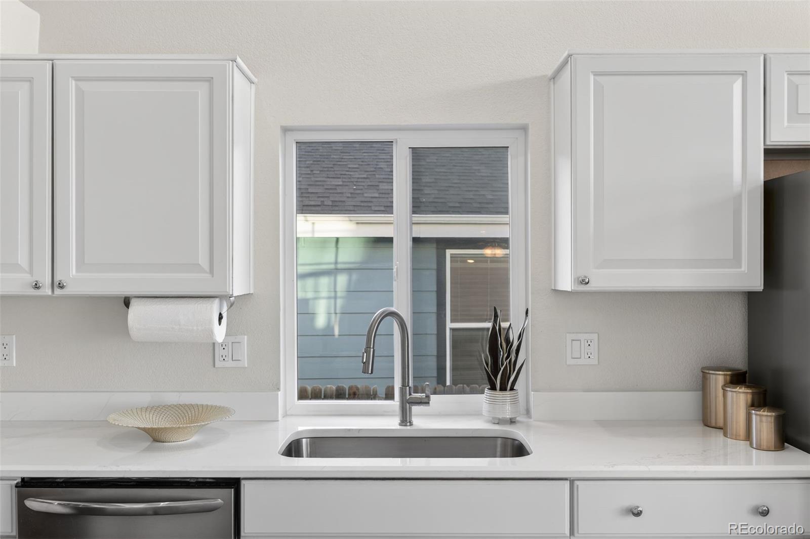 MLS Image #16 for 5034  fraser way,denver, Colorado